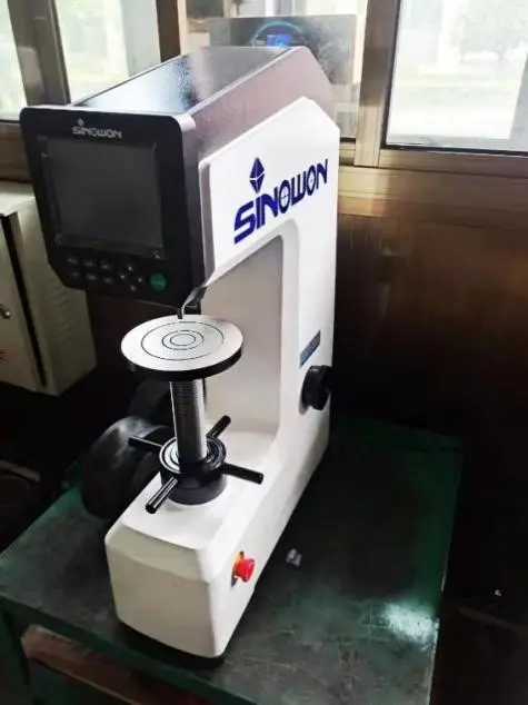 Merci à une société de machines d'entraînement d'avoir acheté un duromètre Rockwell à Xinyuan